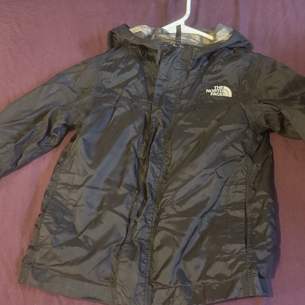 The North Face Black Raincoat Lightweight Water-Resistant